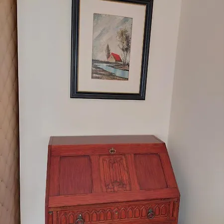 Retro Cosy Apartment